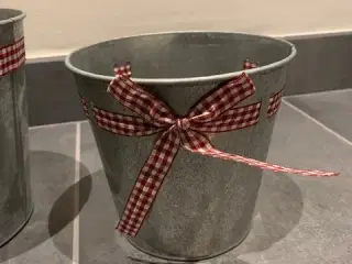 Zink urtepotteskjulere / spande - 2 stk. ubrugte