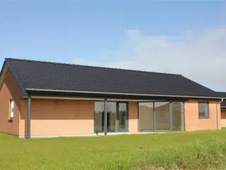 Villa fra 2012 med varmepumpe, Løsning, Vejle