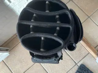 Golfbag sort m. Rum inddeling 