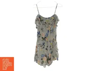 Buksedragt fra H&M (str. 152)