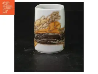 Porcelænskrukke med låg, 962-3761 fra Royal Copenhagen (str. 8 cm)