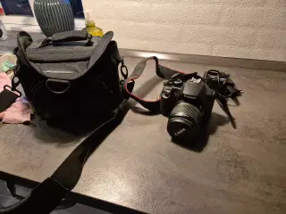 Canon D1000 spejlreflekskamera 