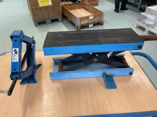 Donkraft sæt i saks sælges