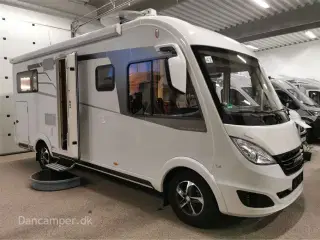 2018 - Hymer B   Unik Hymermobil med stor siddegruppe i bag og masser af udstyr. 3500 kg og køres på lille kørekort