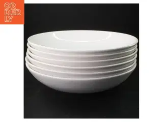 Hvide porcelænstallerkner, dybe, 6 stk fra IKEA (str. 24 cm diameter. 5 cm høj)