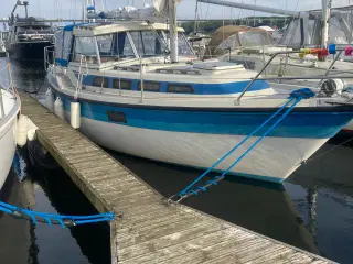 Motorsejler Møn 830