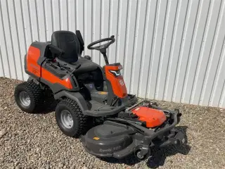 Husqvarna R 420TsX AWD Inkl. 122 cm klippebord / klippeaggregat