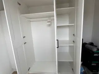 Tøj skab aldrig brugt 