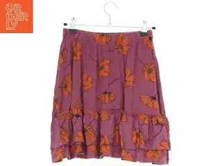 Blomstret nederdel fra The New (str. 146)