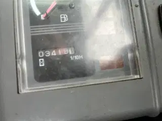 Hitachi ZX27-3 Halvautomatisk s40