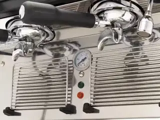 Espressomaskine – 2 Stempler – Kompakt