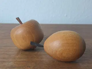 Håndlavet træ frugt. 