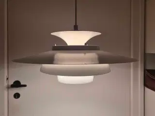 Stor og smuk flerskærmspendel 