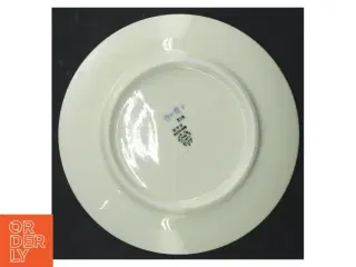 Porcelænstallerkener med blomstermotiv fra B&G