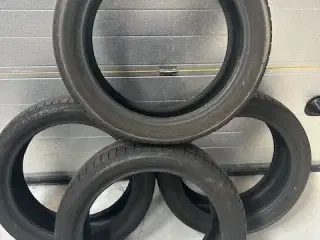 Bridgestone 4 stk. størrelse 225/45R18