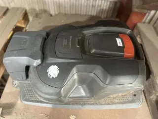 Robot plæneklipper 