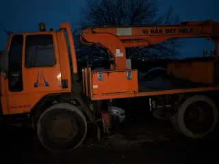 Ford cargo med mandskabskurv