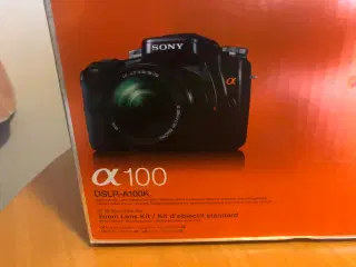 Jeg sælger hermed dette Sony DSLR-A100K kamerahus.