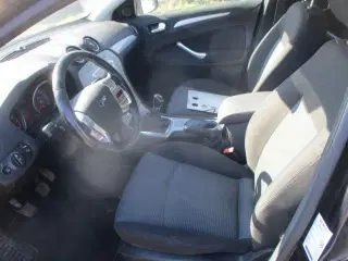 Ford Mondeo 2,0 Ambiente stc.