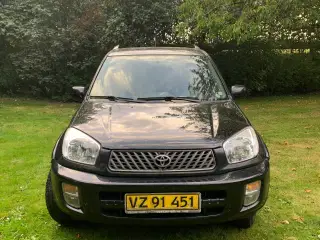 Toyota Raw 4x4 