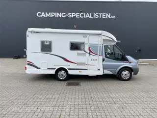 2011 - Carado T 135   Pæn og velholdt autocamper - Carado T 135 fra 2011 - Kan nu opleves hos Camping-Specialisten i Silkeborg - Dobbeltseng