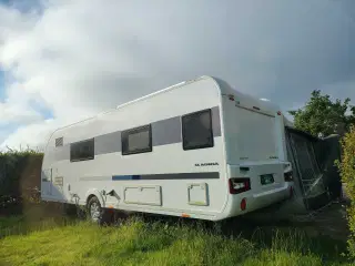 Adria 663 ht med pentatelt