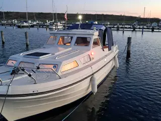 Velholdt Myra 25 med nyere motor og ny kaleche 