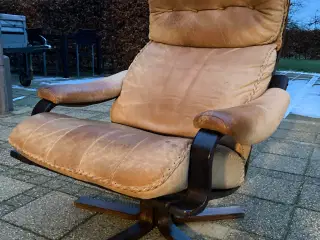 60’er lænestol formspændt bøg kernelæder m/patina