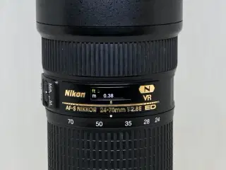 Pro-Zoom :AF-S 24-70MM F/2,8 E ED VR