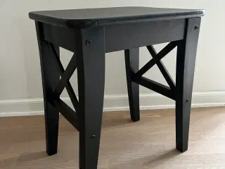 Skammel / Hjørnebord / Blomsterbord