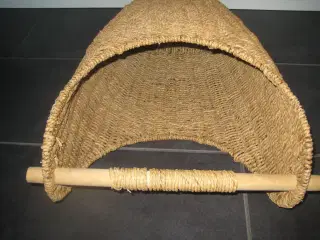 Kurv til aviser og blade.