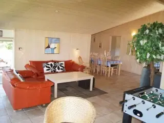 Aktivitets/Spahus 12/14 prs p� Marielyst p� Falster