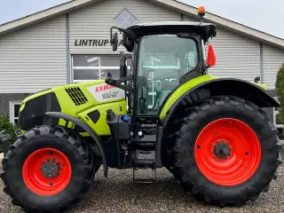 CLAAS Axion 830 Med frontlift. Velholdt traktor.