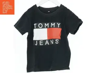 Sort T-shirt med logo fra Tommy Hilfiger (str. M)