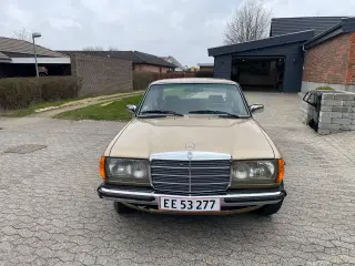 Mercedes Benz 230 E aut. 