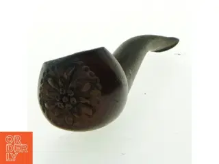 Gravet træpibe (str. 14 cm)