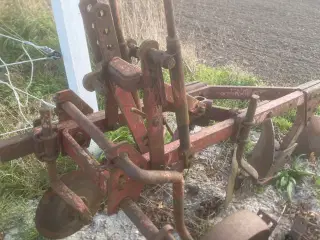Plov 2 furet  det ene håndtag sætter fast 