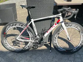 Giant defy racercykel