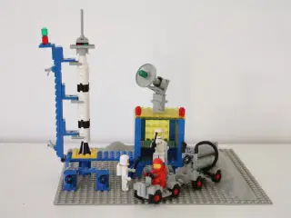 LEGO SPACE 920 Alpha-1 Rocket Base