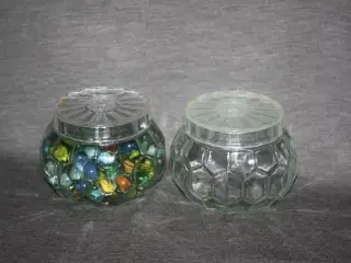 Honningkrukke i ufarvet glas med plastlåg