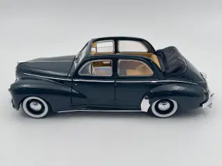 1954 Peugeot 203 Découvrable - 1:18 