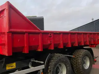 - - - Entreprenør kasse m. Hydraulisk bagklap