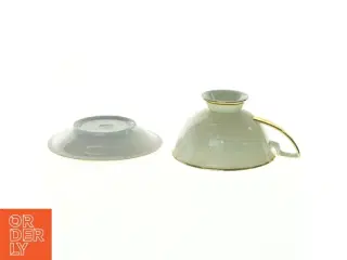 Porcelænskop med underkop fra Kjøbenshavn Porcellains Maleri (str. Kop 12 x 10 x 5,5 cm underkop 11,5 x 2 cm)