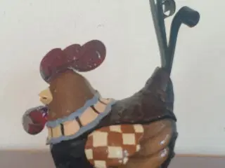 Stolt Påskehane med Æg i maven.