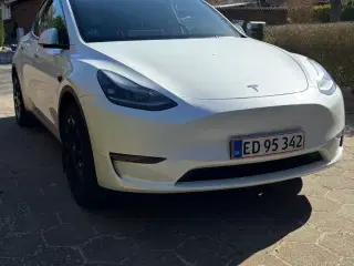 Tesla Model Y Long Range RWD
