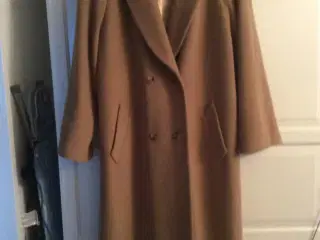 MAURA Camel Coat