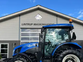 New Holland T5.90S Med vendergear ved rettet og krybegear.