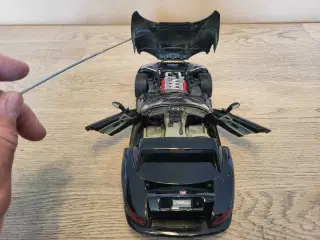 Modelbil: VIPER RT/10 DODGE 1992.  Skala 1/18.
