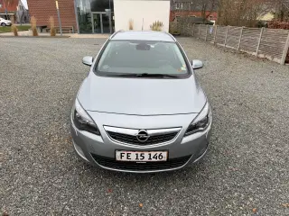 Opel Astra 1,7 CDTi sport 125