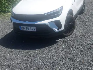 Opel crossland  1.2  110 Hk
